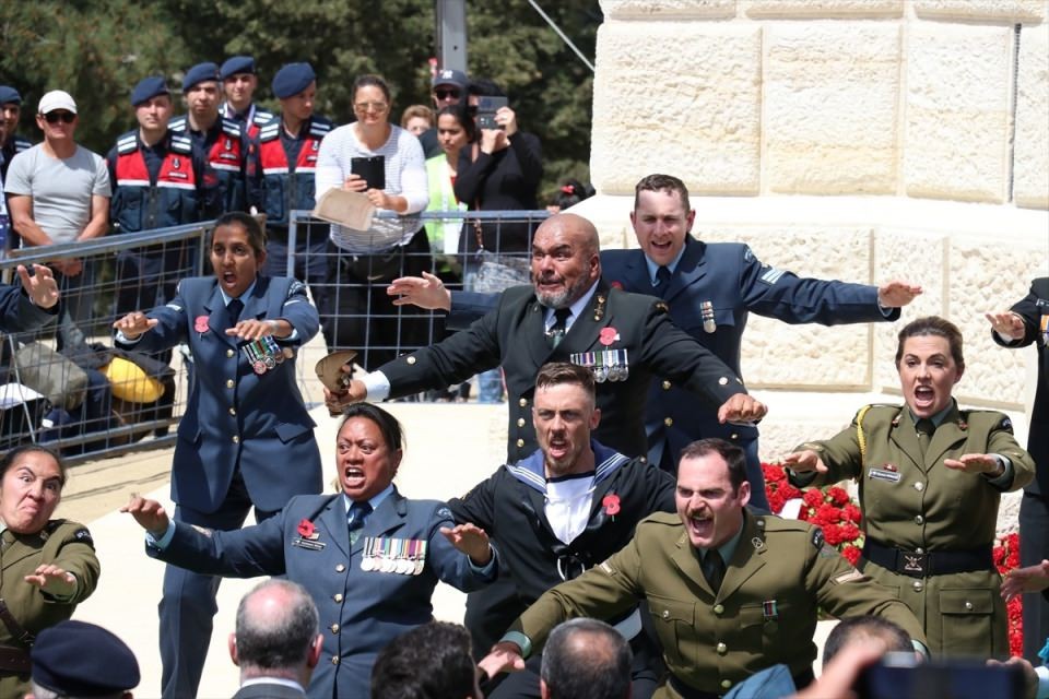 Yeni Zelanda askerleri Çanakkale'de haka dansı yaptı