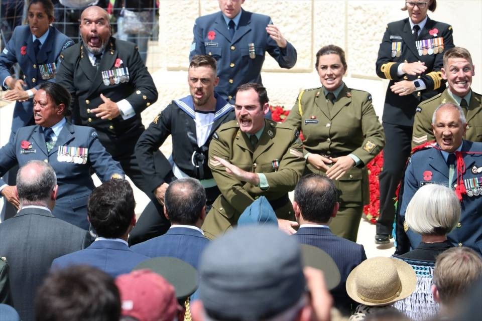 Yeni Zelanda askerleri Çanakkale'de haka dansı yaptı