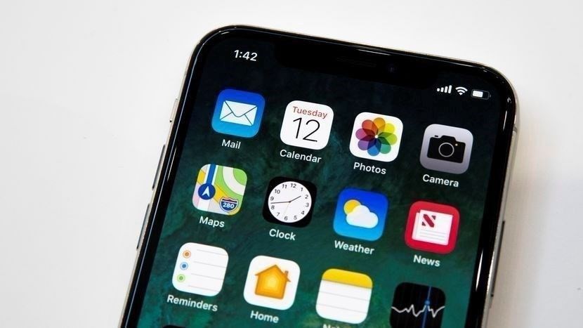 Apple'ın en küçük telefonu geliyor! iPhone XE