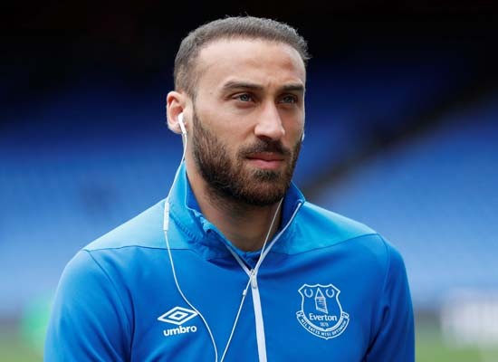 Cenk Tosun için ilk resmi hamle!