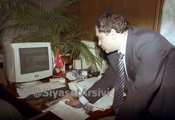 Arşivlerden çıkan görmediğiniz siyasetçilerin fotoğrafları