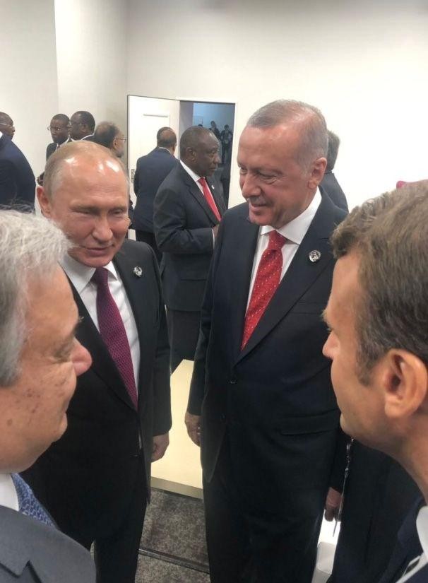 G-20 zirvesinde liderler geçidi 