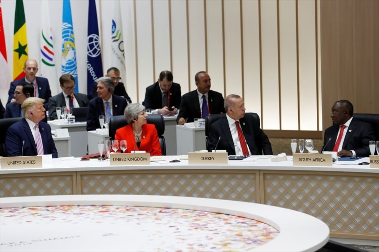 G-20 zirvesinde liderler geçidi 