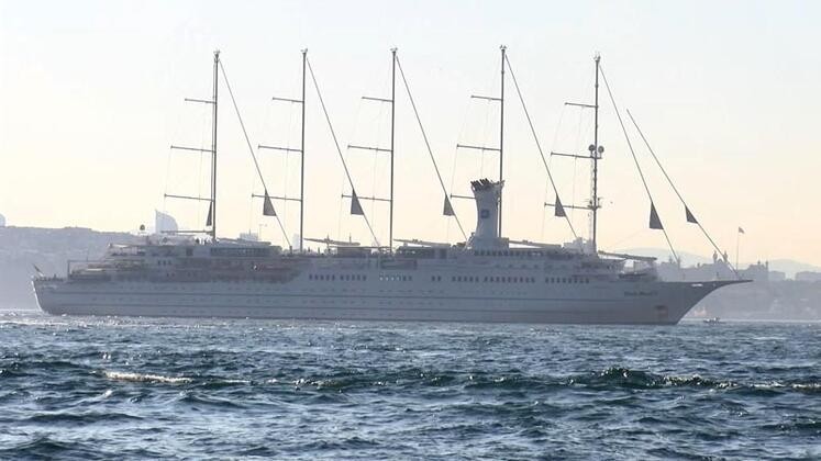 Dünya devi İstanbul'da! Gören şaşkın şaşkın onu izledi...