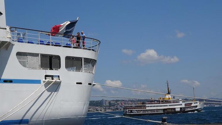 Dünya devi İstanbul'da! Gören şaşkın şaşkın onu izledi...