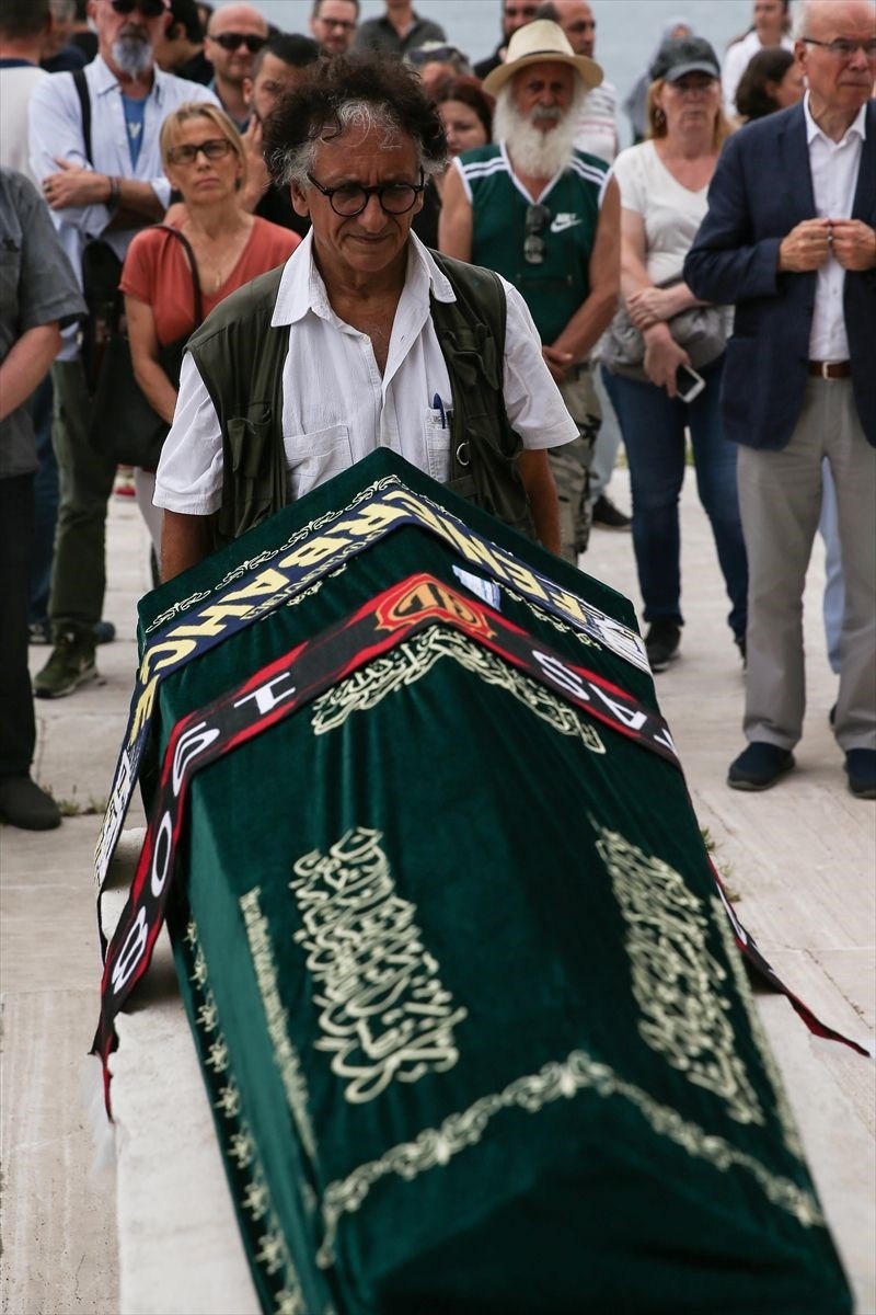 Derman İskender Över'e veda 