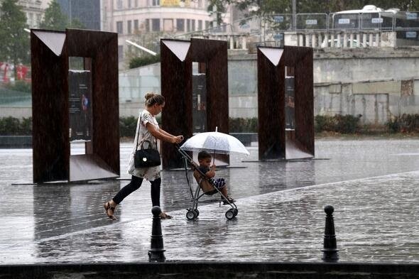 İstanbul'u şiddetli yağış vurdu!