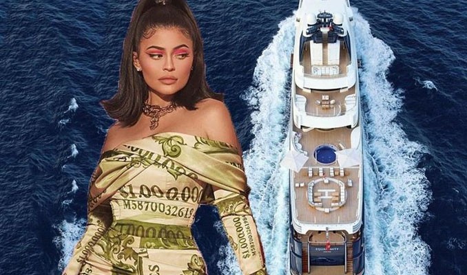 Kylie Jenner lüks yatta para koleksiyonunu tanıtacak