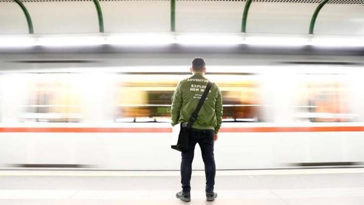 Viyana metrolarında parfüm yasağı