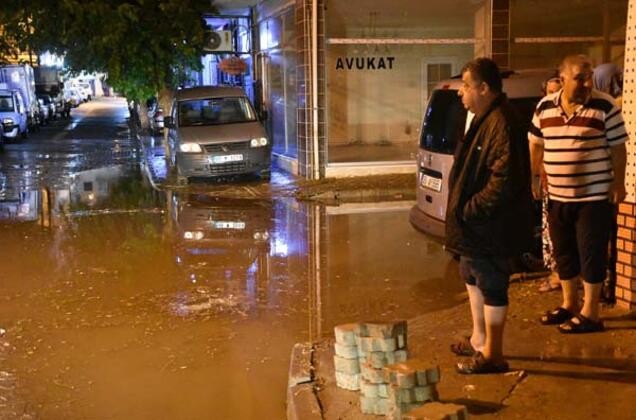 Meteoroloji uyarmıştı Ege'de 1 saat sürmesi yetti! 