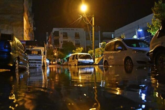 Meteoroloji uyarmıştı Ege'de 1 saat sürmesi yetti! 