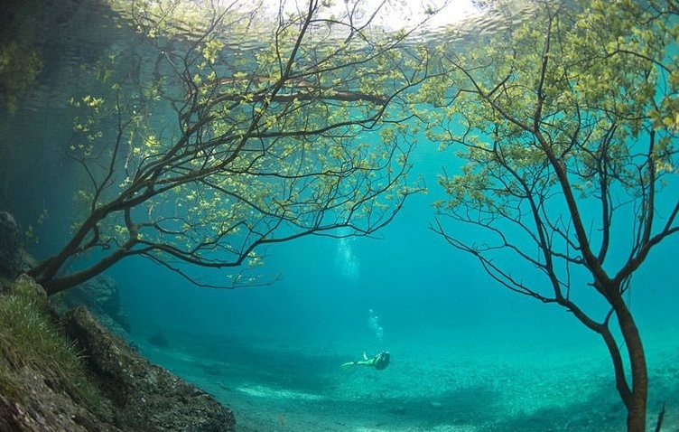 Kışın park, yazın da göle dönüşüyor...