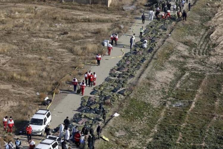 Görüntüleri paylaştı! NYT'den düşen uçakla ilgili bomba iddia