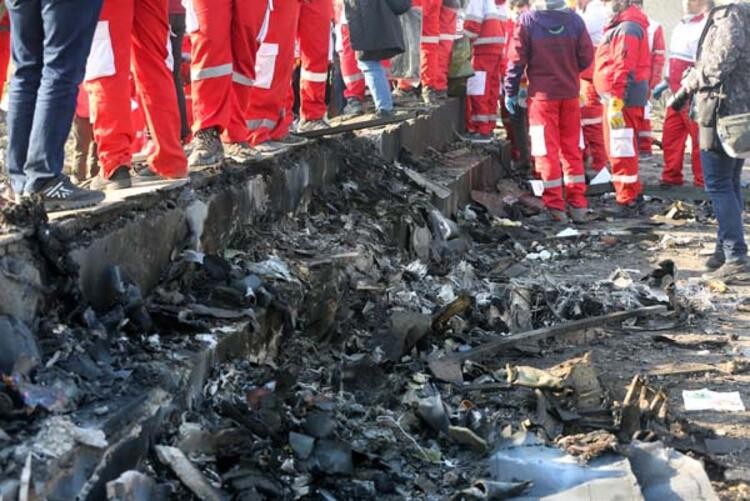 Görüntüleri paylaştı! NYT'den düşen uçakla ilgili bomba iddia