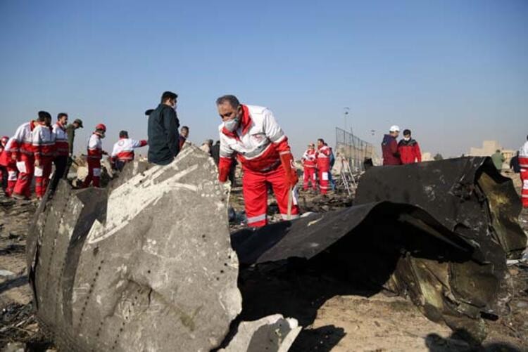 Görüntüleri paylaştı! NYT'den düşen uçakla ilgili bomba iddia