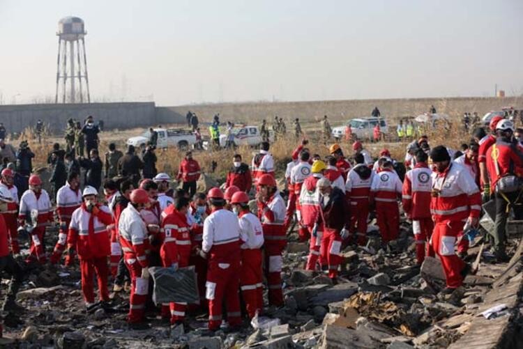 Görüntüleri paylaştı! NYT'den düşen uçakla ilgili bomba iddia