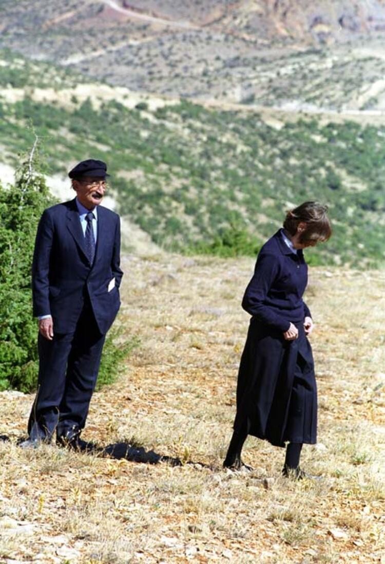 Türk siyasetinde bir dönem sona erdi! Fotoğraflarla Rahşan Ecevit