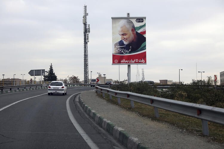 Süleymani'yi yüzbinler uğurladı