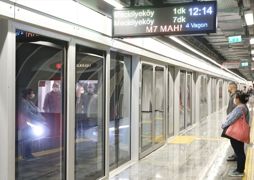 Mecidiyeköy-Mahmutbey Metrosunda seferler başladı