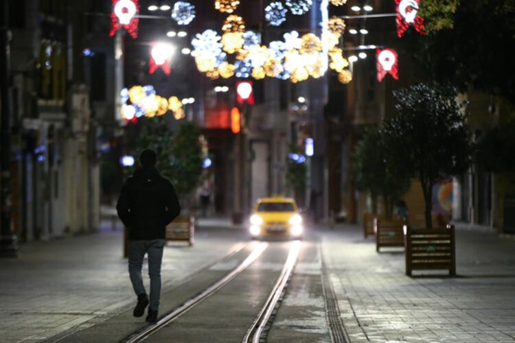 Hafta içi kısıtlamalar nasıl olacak? Sokağa çıkma yasağı ne zaman?