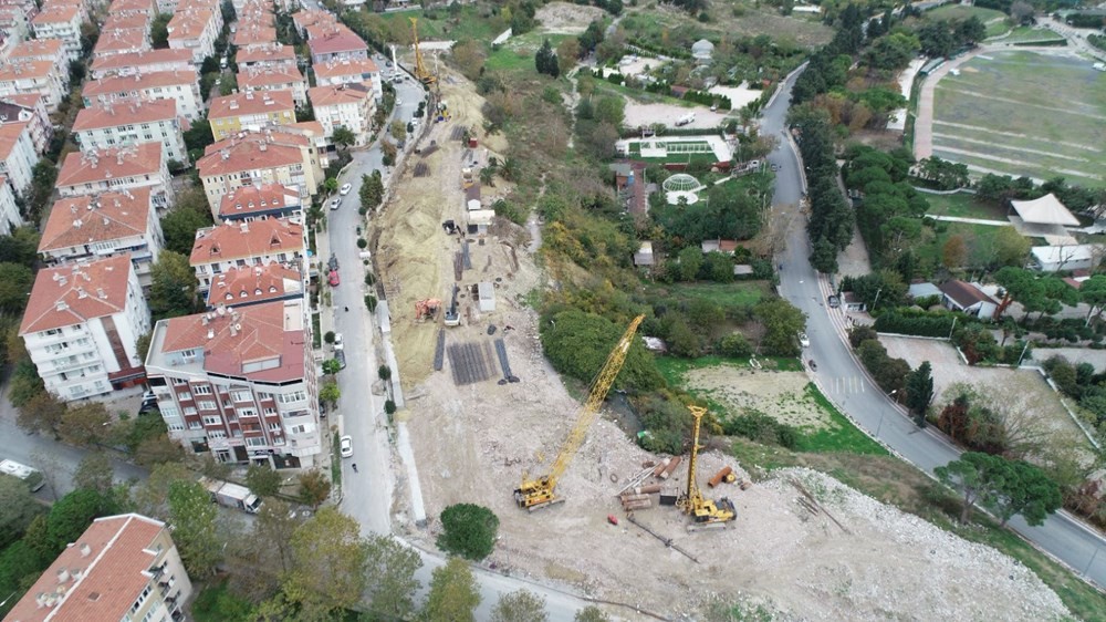 Avcılar'daki yer kaymasına 736 beton kazıkla önlem