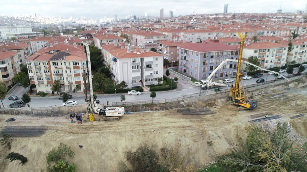 Avcılar'daki yer kaymasına 736 beton kazıkla önlem