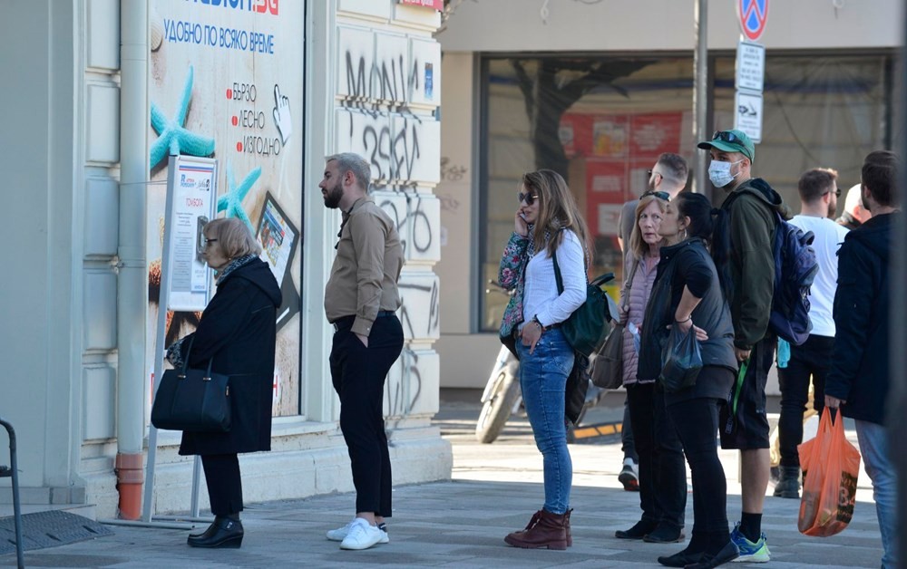 Virüsün mutasyona uğraması küresel salgını durdurulamaz hale getirdi