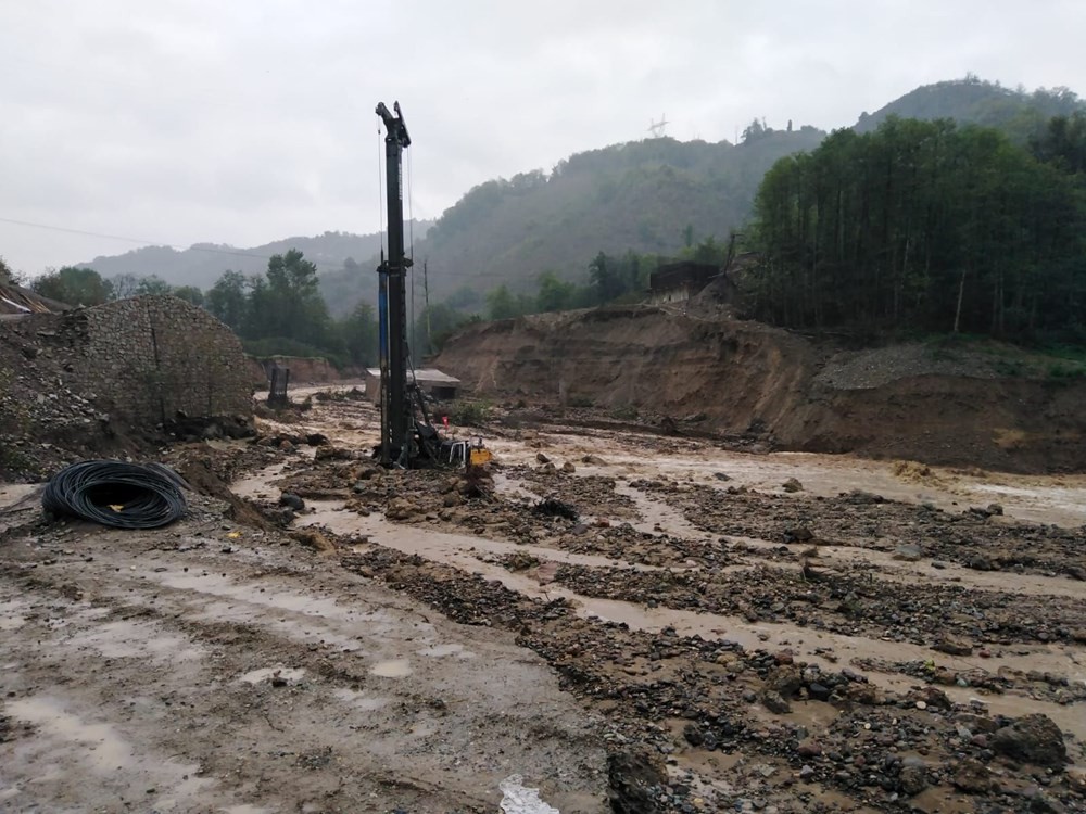 Giresun'da şantiyeyi sel bastı