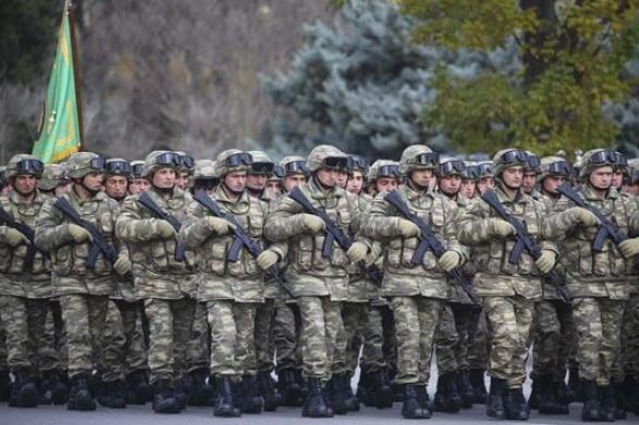 Azerbaycan'da tarihi Zafer Töreni'nden kareler