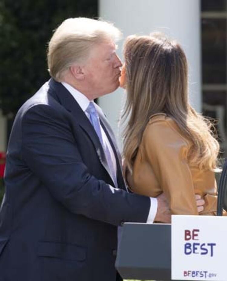 Melania Trump'la ilgili flaş iddia! 'O da bıktı'