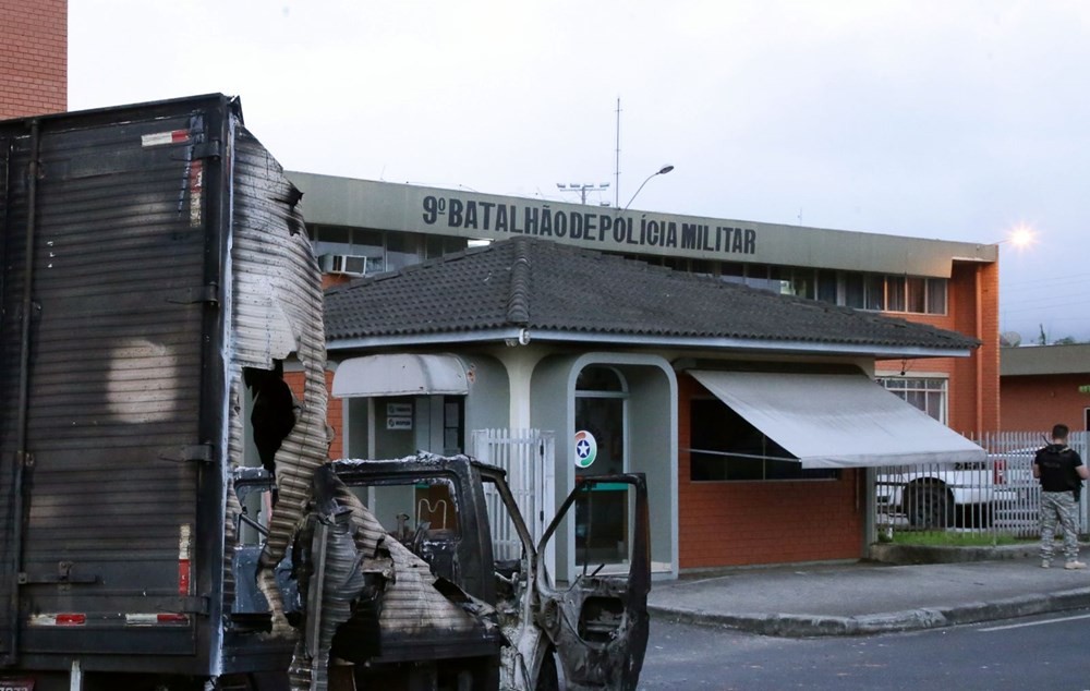 Brezilya'da savaş gibi banka soygunu