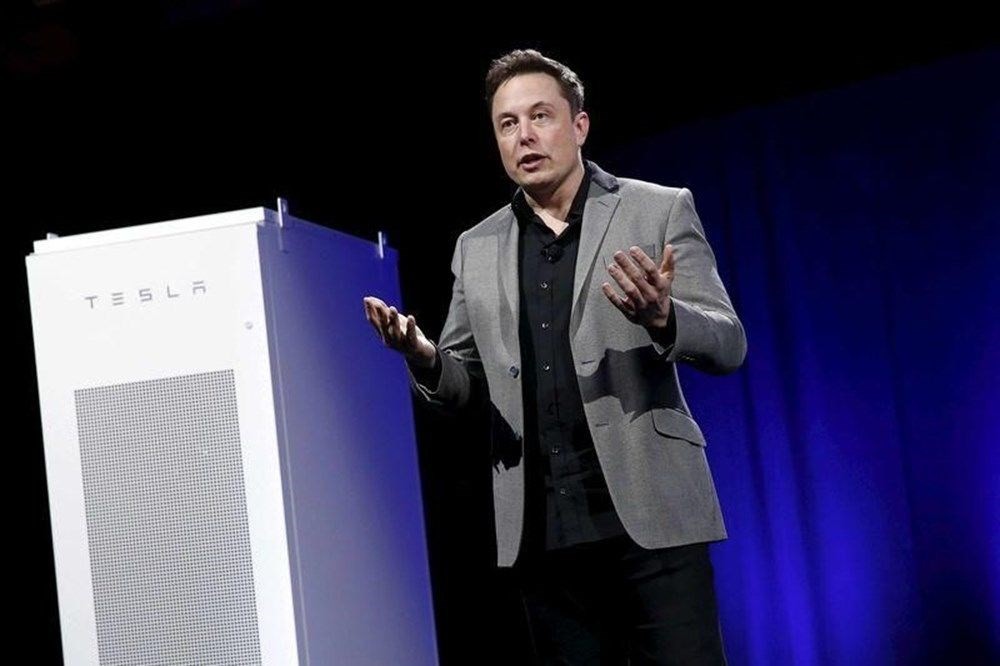 Elon Musk'tan Apple itirafı