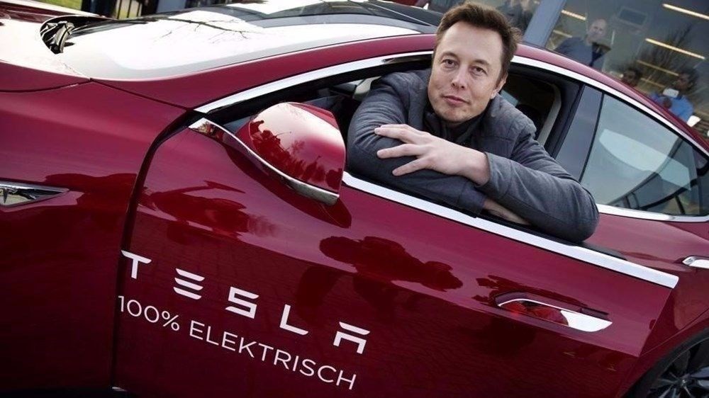 Elon Musk'tan Apple itirafı