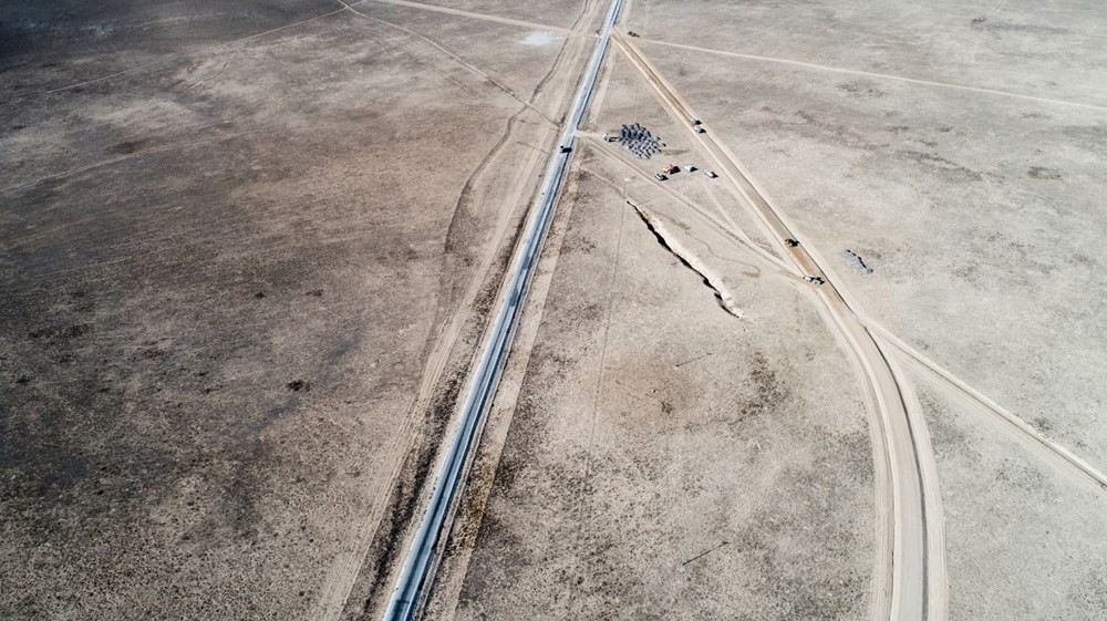 Obruğun üzerinden geçen yol taşınacak