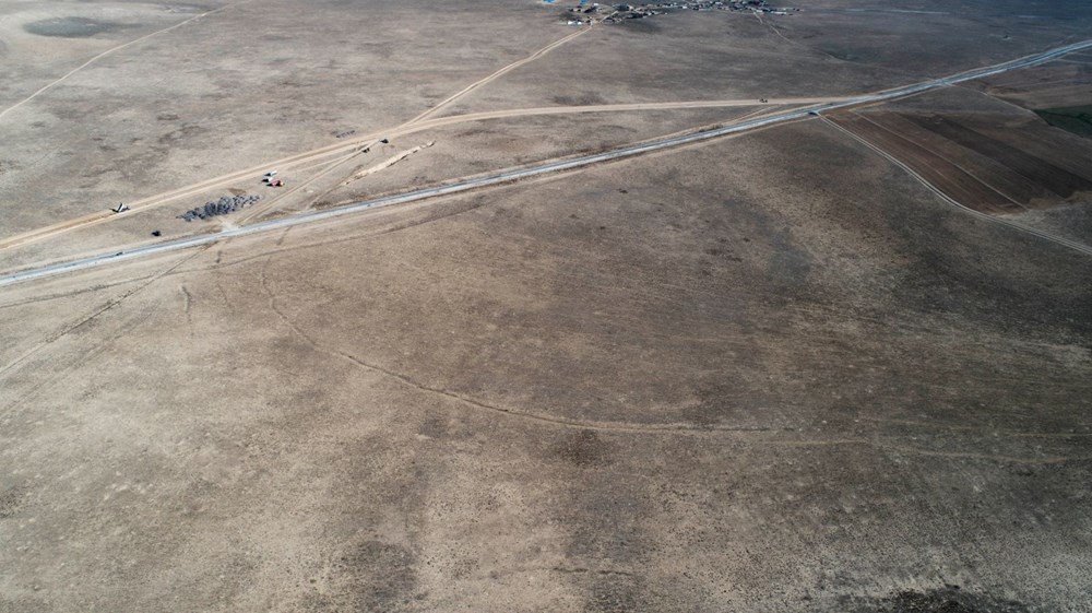 Obruğun üzerinden geçen yol taşınacak