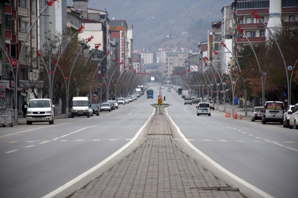 Tüm Türkiye sessizliğe büründü