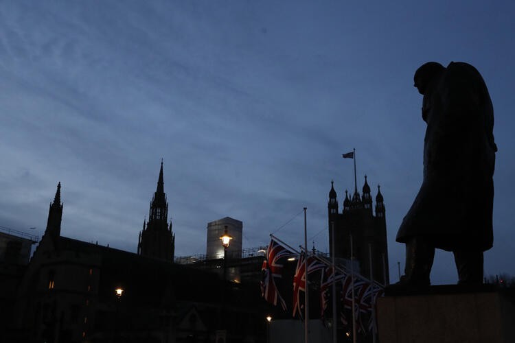 İngiliz basını Brexit kutlamalarını manşetlere taşıdı