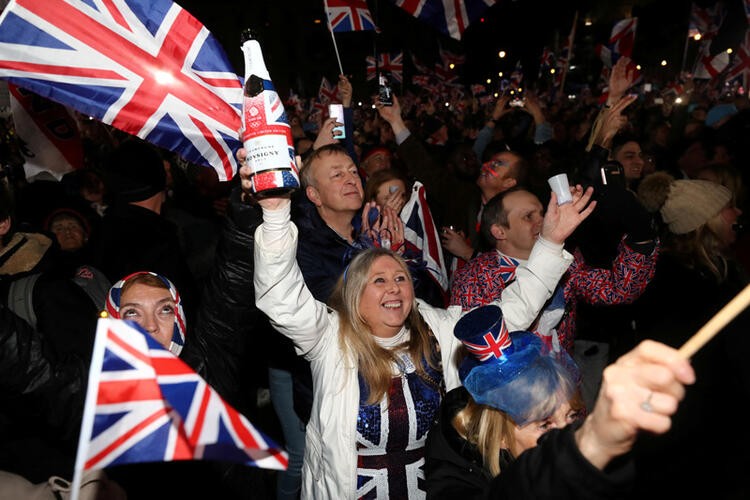 İngiliz basını Brexit kutlamalarını manşetlere taşıdı