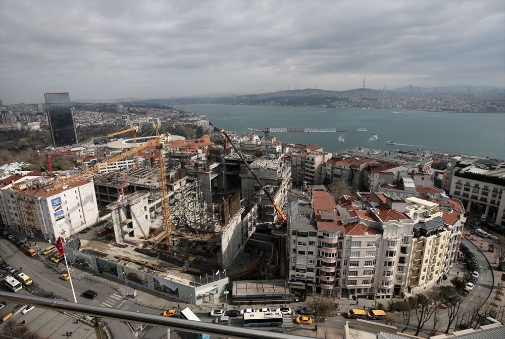 Atatürk Kültür Merkezi Taksim'de yükselmeye başladı 