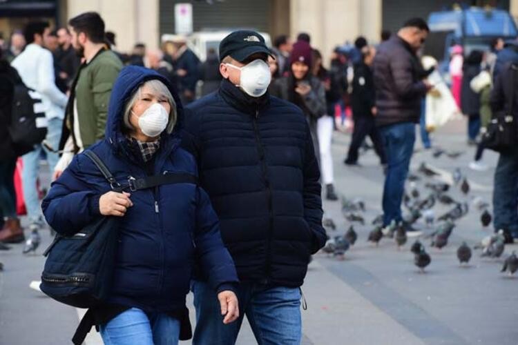 Korona virüs İtalya'da hayatı durma noktasına getirdi