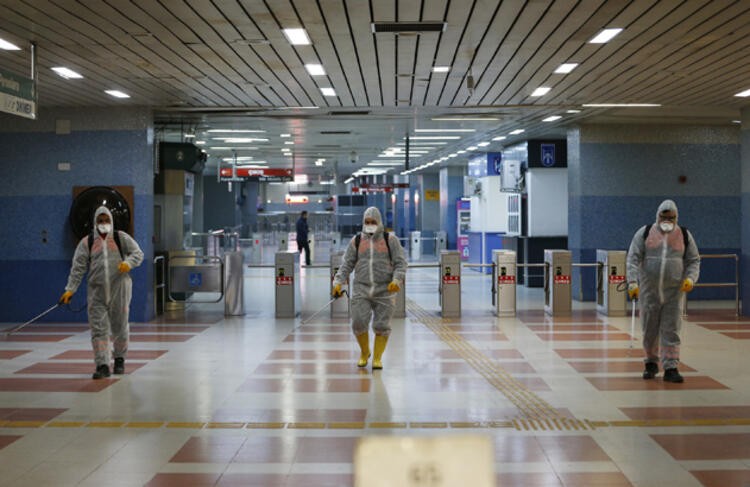 Başkentte metro ve Ankaray istasyonlarında virüs temizliği