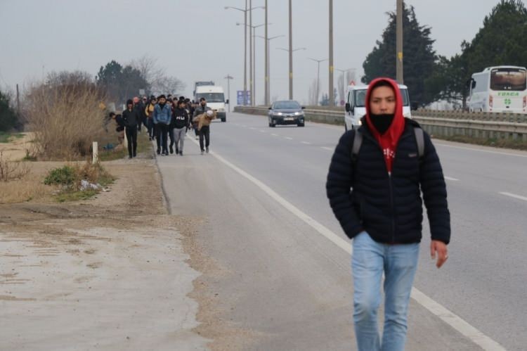 Türkiye'den sınıra akın sürüyor!