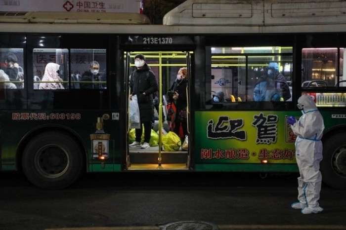 Wuhan'da çalışan sağlık personelinin ürküten görüntüleri