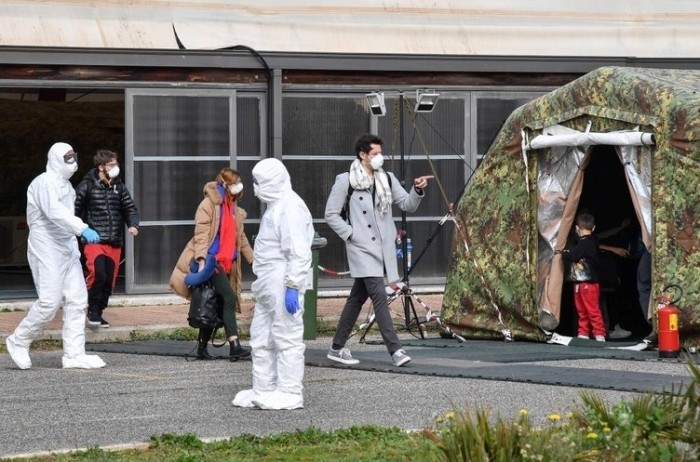 Wuhan'da çalışan sağlık personelinin ürküten görüntüleri