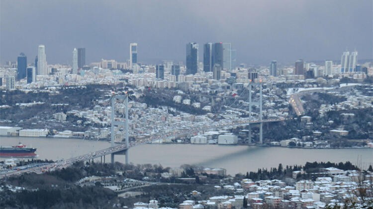 İstanbul beyaza büründü