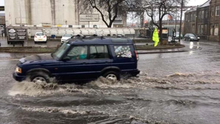 Hayat durdu! Avrupa'da Sabine ve Ciara şoku