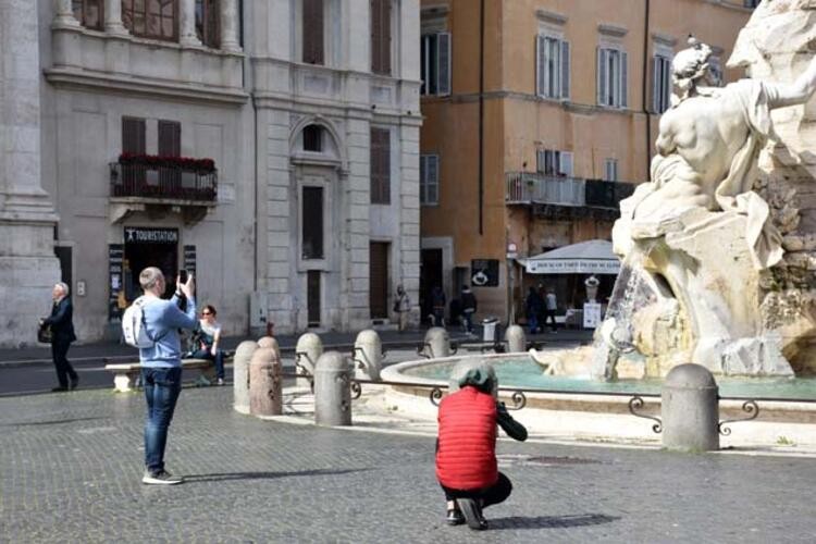 Korona virüs sonrası Roma sokakları bomboş