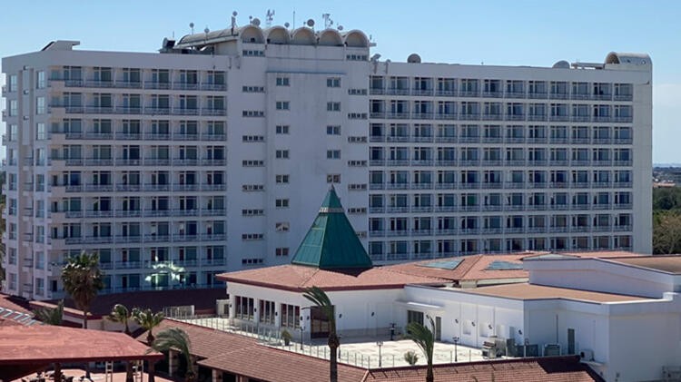 750 turistle karantina altındaki otel böyle görüntülendi