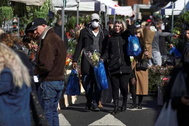 Süper markette çekilen görüntüler infial yarattı! Korona virüsü...