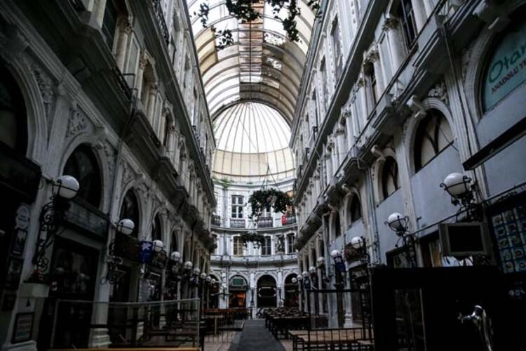 İstiklal Caddesi bomboş kaldı